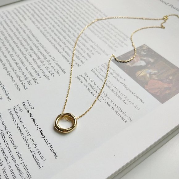 *NEW Vintage Gold Circle Pendant Chain Necklace - Picture 3 of 6